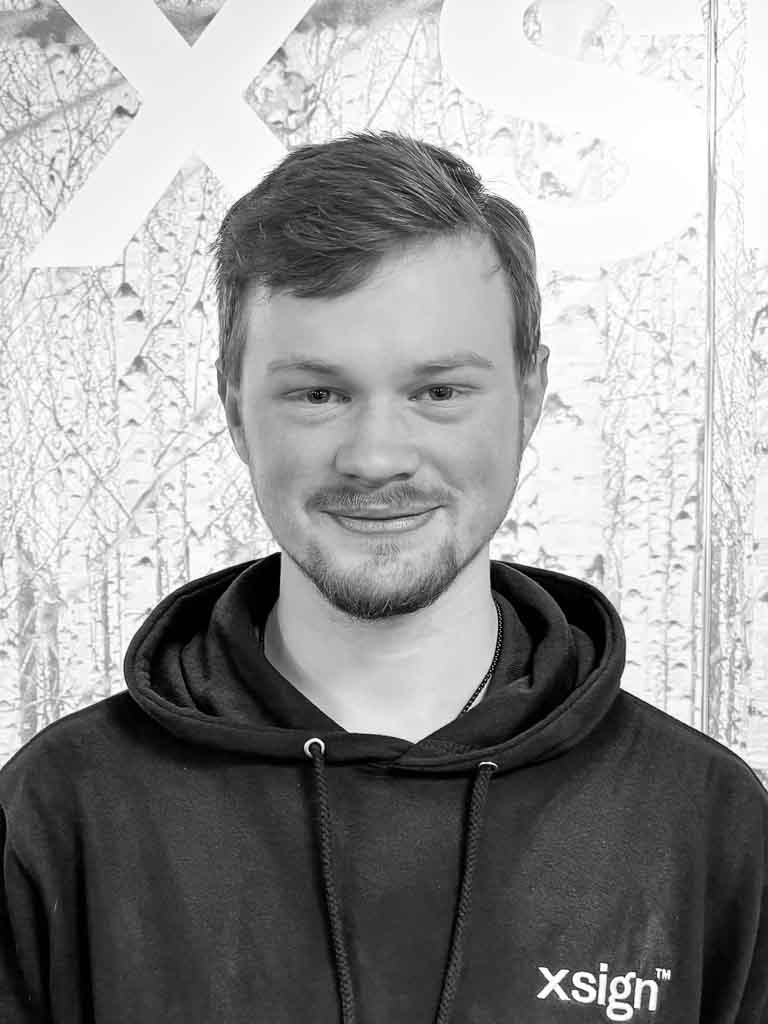 Tom Davies