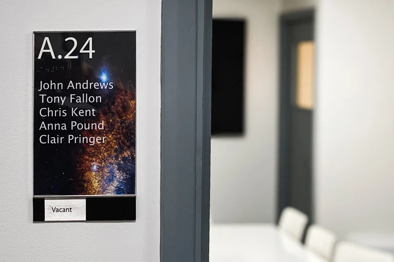 Folio Meeting Room Slider