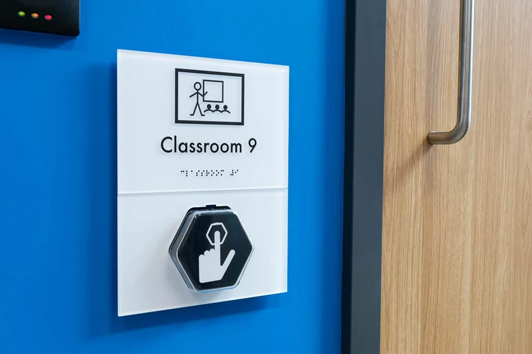 Newark Orchard School Talking Sign