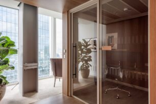 8 Bishopsgate