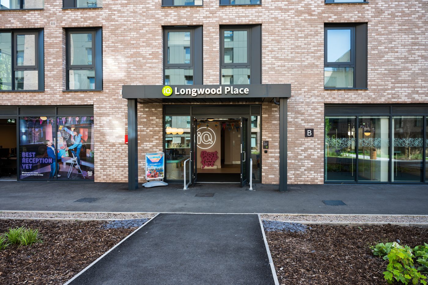 iQ Longwood Place